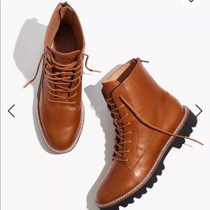 Madewell lace up lugsole boots in leather